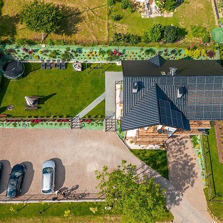 Villa Kasztelan Apartamenty Ustrzyki Dolne Bagian luar foto