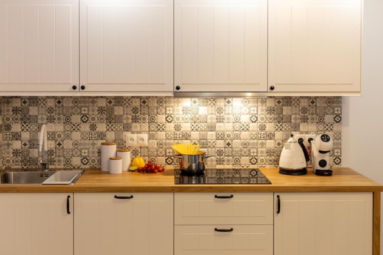 Villa Kasztelan Apartamenty Ustrzyki Dolne Bagian luar foto
